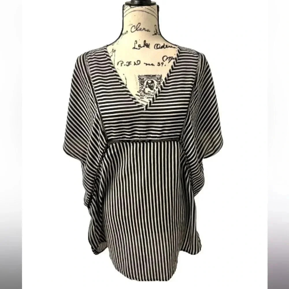 XHILARATION BLACK &White Striped oversized short sleeve peasant top size medium